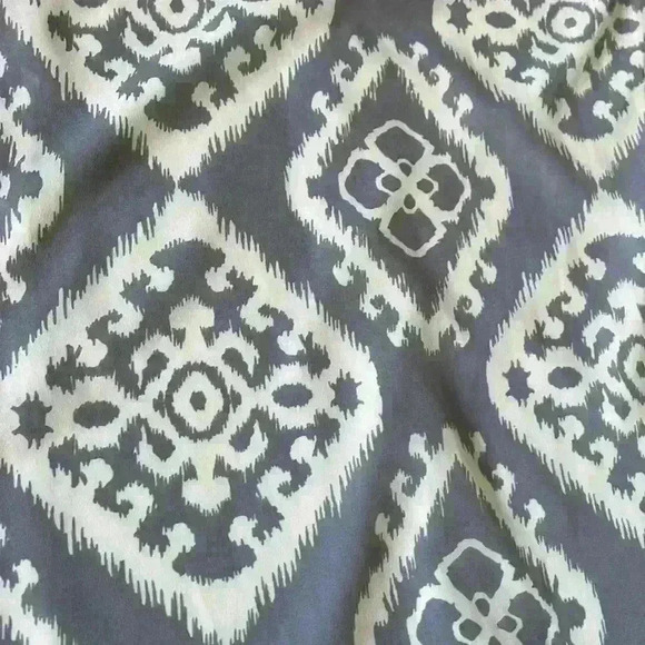 Lulu’s gray and white short sleeve mini dress - Picture 4 of 9